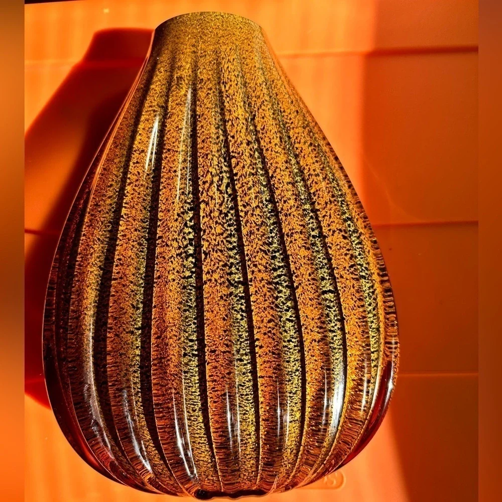 Sasaki Italian Crystal Vase Hand Crafted Marea 11” Tear Drop Ribbed Tiger’s Eye